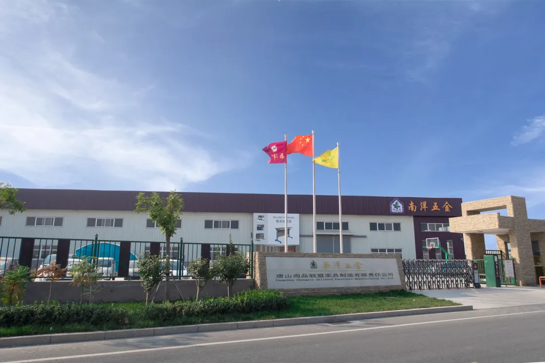 Step into production  See steel pipes & plates transform, craftsmanship  streng